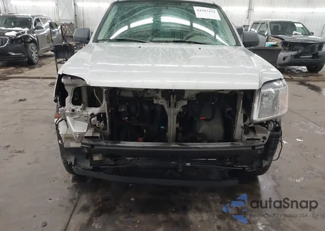 2008 Mercury Mariner Hybrid z USA, uszkodzony, nr VIN 4M2CU39H78KJ07312